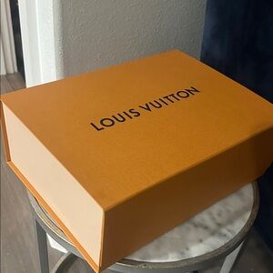 Louis Vuitton Signature Orange 🎁